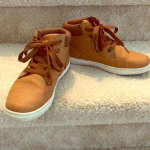 Boys leather Perry Ellis tan boots